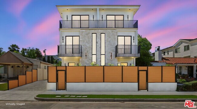 Building Photo - 10842 Peach Grove St