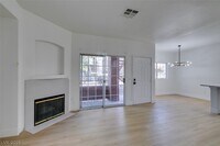 Building Photo - 4730 E Craig Rd