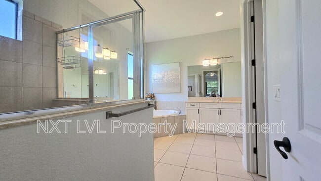 Building Photo - 1685 Serrano Cir