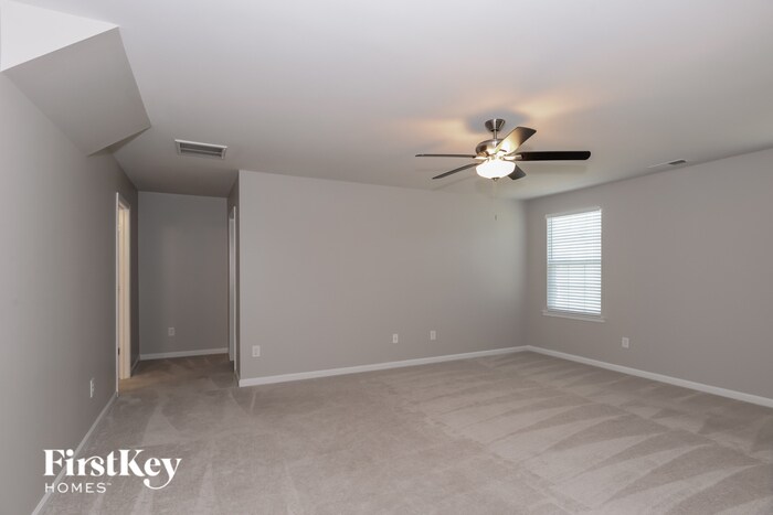 Building Photo - 16021 Pela Croix Dr