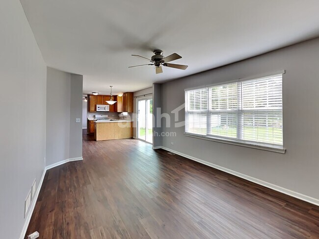 Building Photo - 1372 Deer Creek Ln