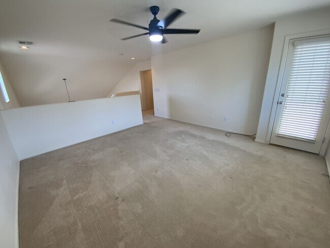 Building Photo - 4 bedrooms and 2.5 bathrooms 2-story home located in Henderson, NV!