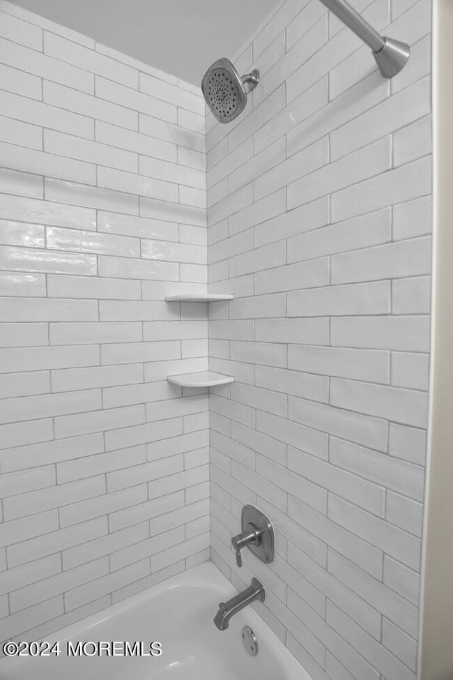 Building Photo - 155 Manor Dr