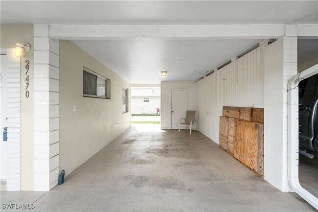 Building Photo - 27470 Village Garden Way