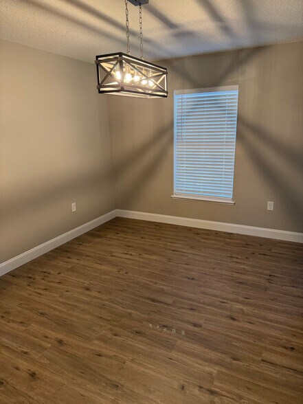 Building Photo - 3338 Hickory Leaf Ct