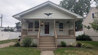 Building Photo - 239 Academy