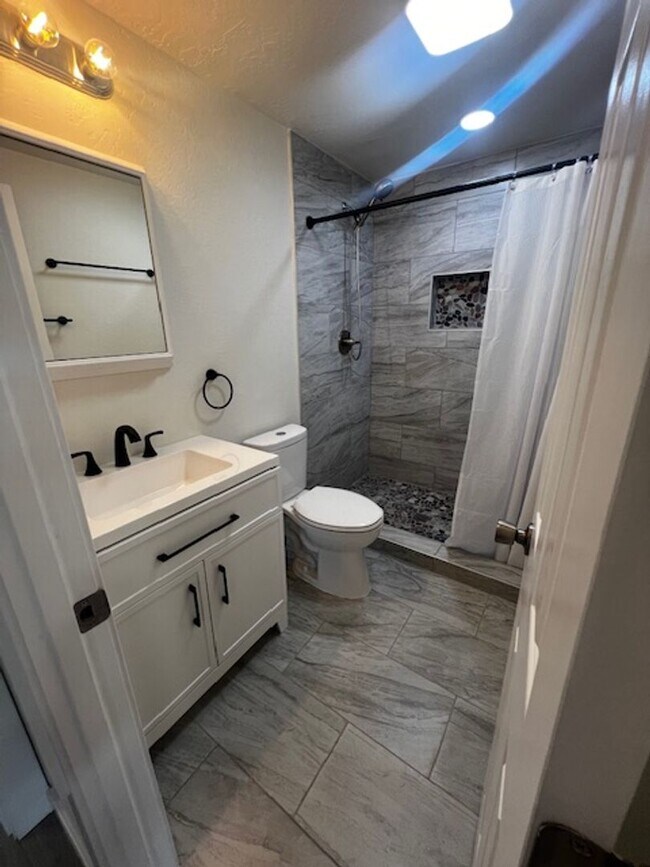 Building Photo - Sun Lakes long term Rental