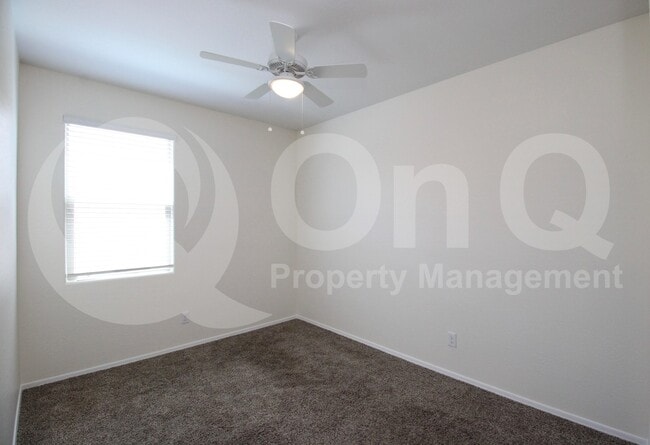 Building Photo - 1258 E Paul Dr