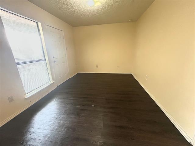 Building Photo - 2303 Lido Ln