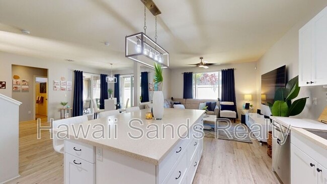 Building Photo - 91-1148 Hokua St