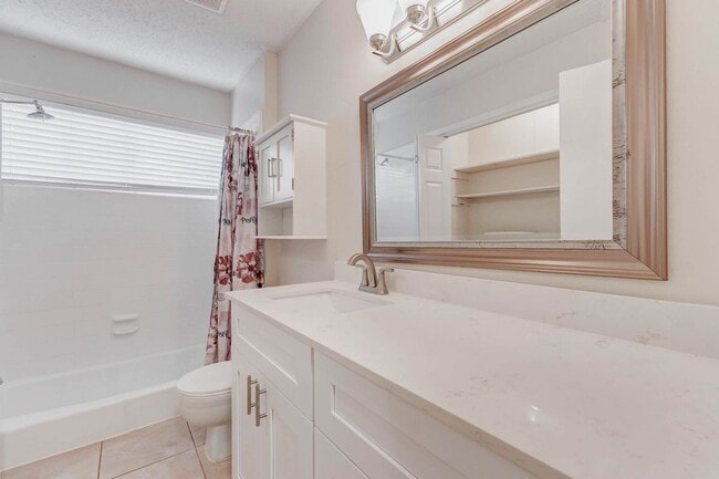 Building Photo - 1018 Rock Canyon Dr