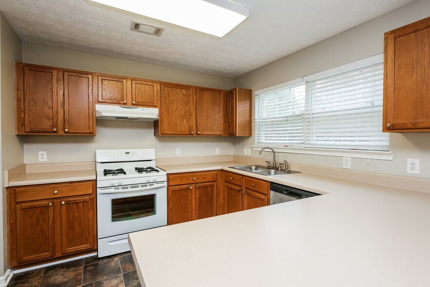Building Photo - 919 Bramble Way