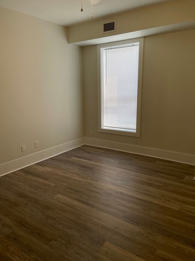 Building Photo - 1 Bedroom 1 Bath Apartment in Umatilla