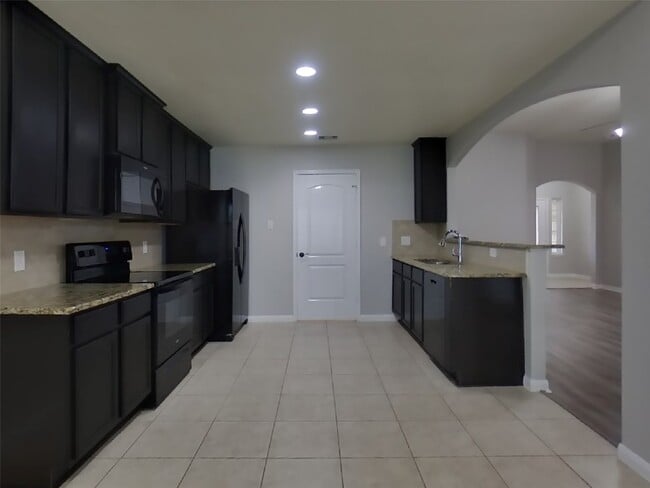 Building Photo - 27005 Wichita Ct