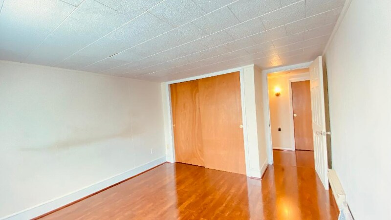 Building Photo - 304 Elsmere St