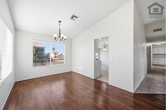 Building Photo - 6Bed/3Bath Split Level House at Cactus/75th Ave! Ready for Immediate Move-In! -- POOL!