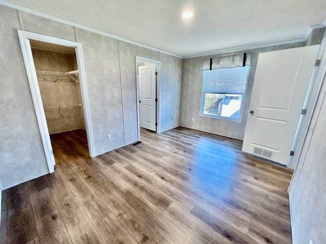 Building Photo - 8001 Hamilton Ave