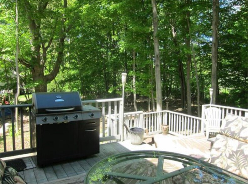 Building Photo - 140 Concord St