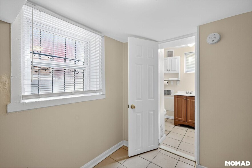 Building Photo - 80 Seaton Pl NW