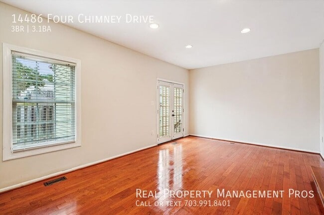 Building Photo - 14486 Four Chimney Dr