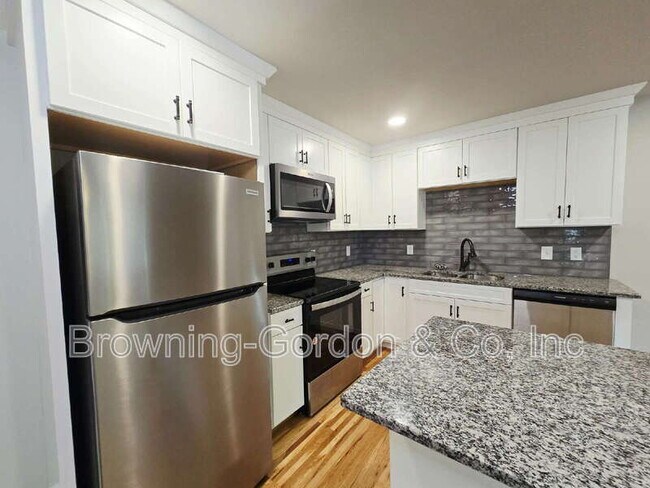 Building Photo - 200 Moncrief Ave