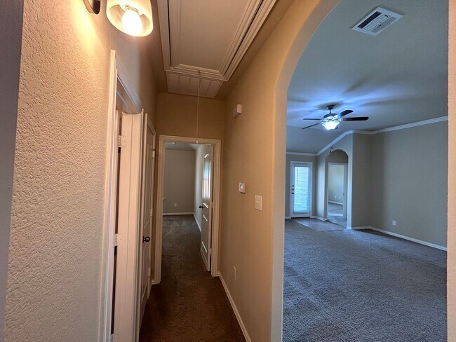 Building Photo - 2204 Tranquility Ln