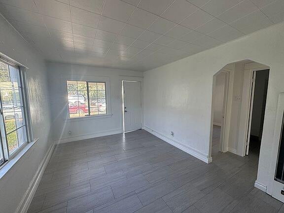 Building Photo - 1076 Mira Mar Ave