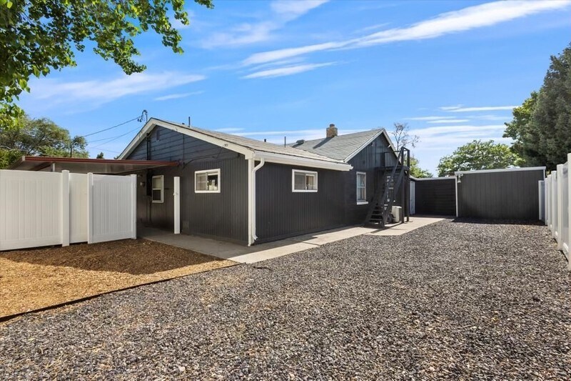 Building Photo - 267 1000 S