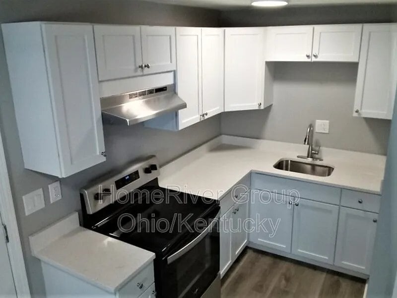 Building Photo - 2237 Gerbert Rd