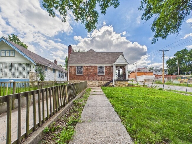 Building Photo - 5100 Brooklyn Ave