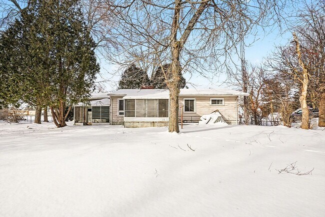 Building Photo - AVAILABLE NOW!  KEARSLEY SCHOOLS!