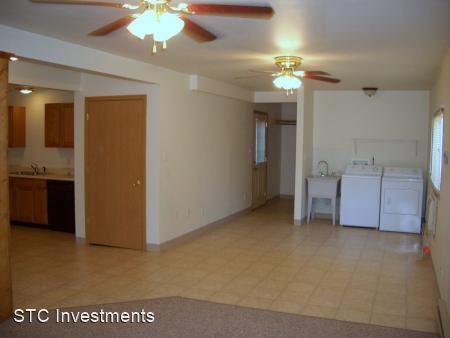 Building Photo - 1 br, 1 bath House - 221 W. Washington