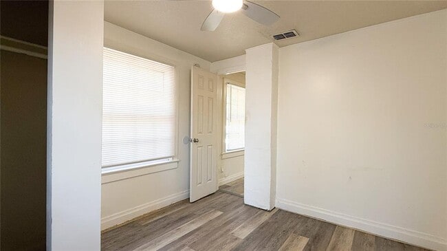 Building Photo - 1909 S Lincoln Ave