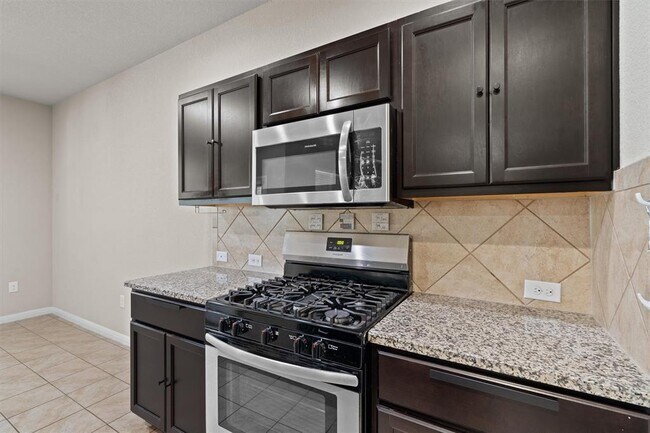 Building Photo - 13809 Harrisglenn Dr