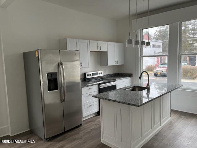 Building Photo - 15 Putman St