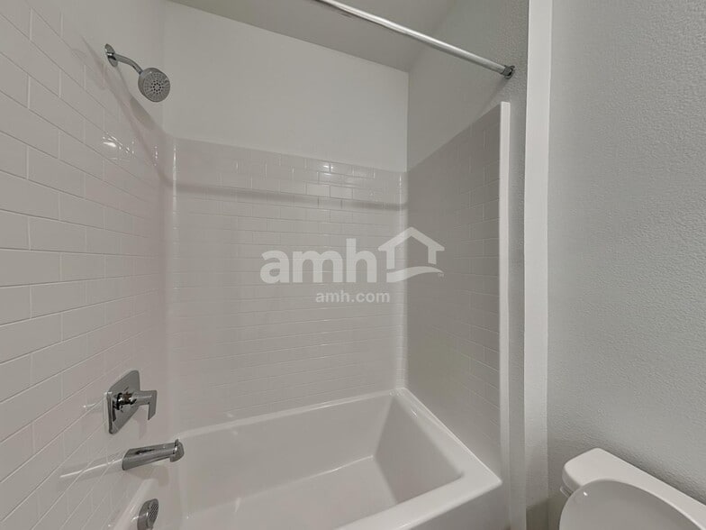 Building Photo - 10335 Beaver Tail St