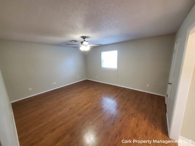 Building Photo - 3905 Whispering Heights Dr