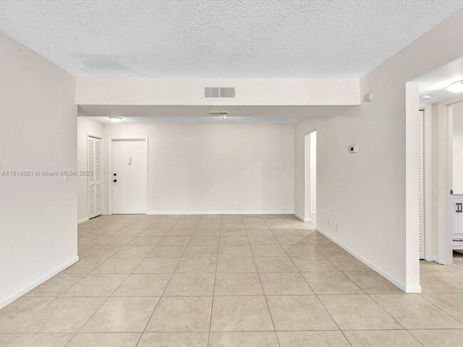 Building Photo - 614 NW 13th St