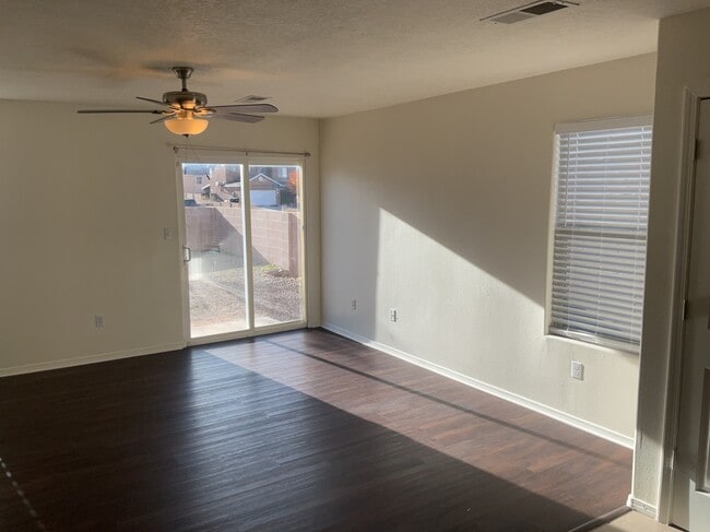 Building Photo - 1452 Penasco Rd NE