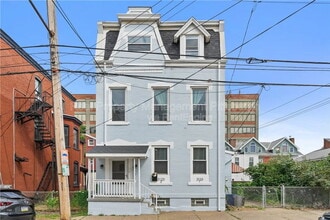 Building Photo - 2123 Sidney St