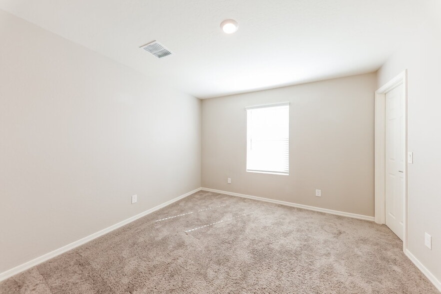 Building Photo - 12334 W Domino Dr