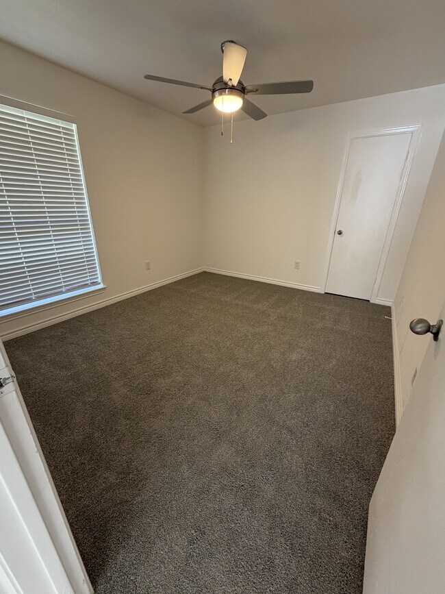 Building Photo - 2946 Las Campanas Dr