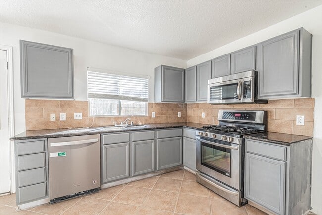 Building Photo - 19507 Narcissus Brook Ln