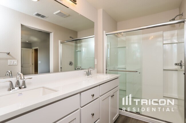 Building Photo - 2171 Comstock Ln