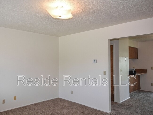 Building Photo - 301 1/2 West 500 North - 2