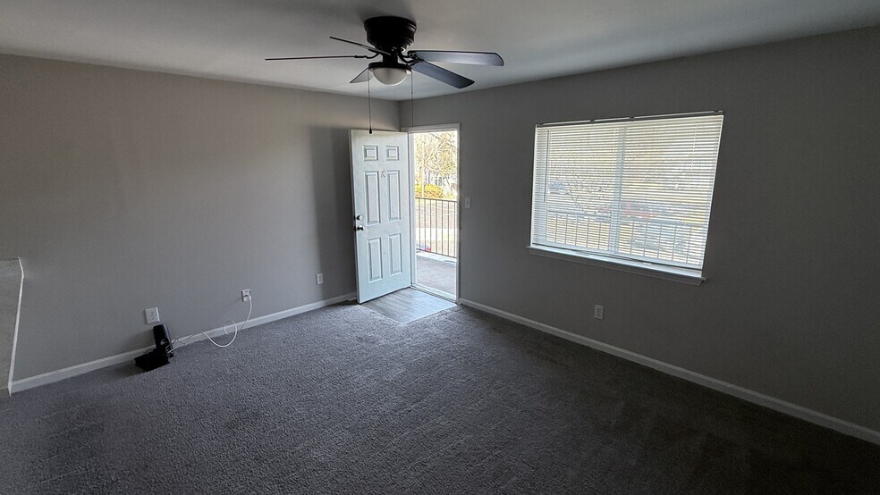 Living Room - Guilford Place Apartments.