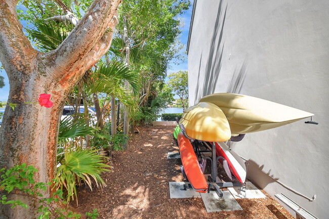 Building Photo - 3543 S Ocean Blvd