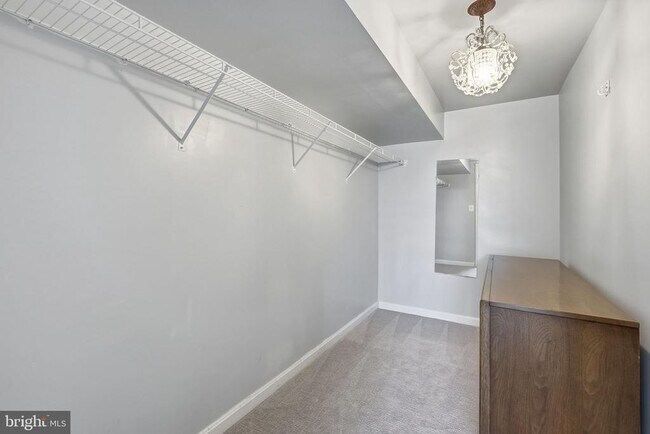 Building Photo - 1603 N Van Dorn St