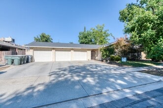 Building Photo - 6463 N Wishon Ave
