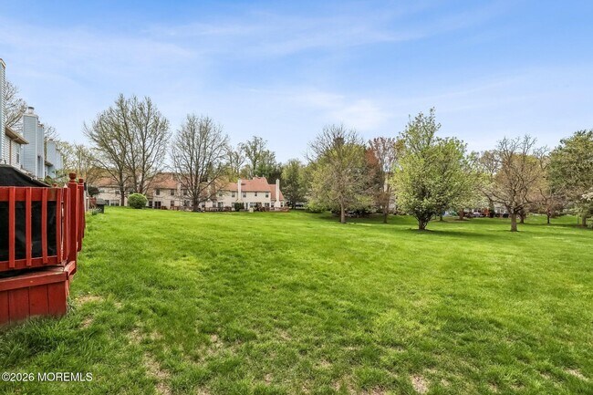 Building Photo - 418 Dorchester Way